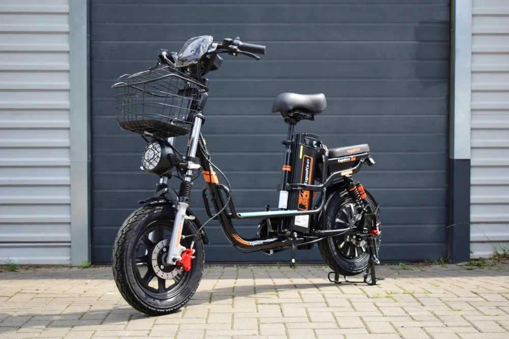 Электровелосипеды и скутеры